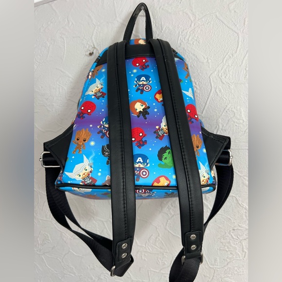 Disney Loungefly Marvel Avengers Mini Backpack - Picture 2 of 9